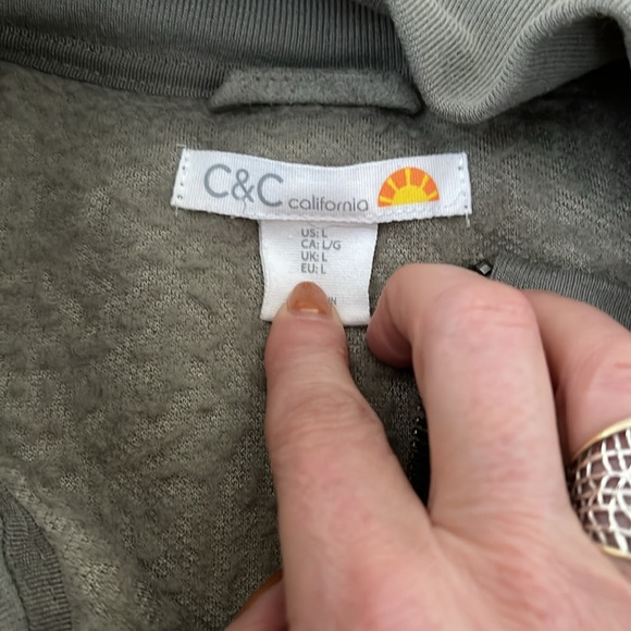 Warm and fuzzy olive green “Sherpa” sweatshirt - Picture 3 of 4